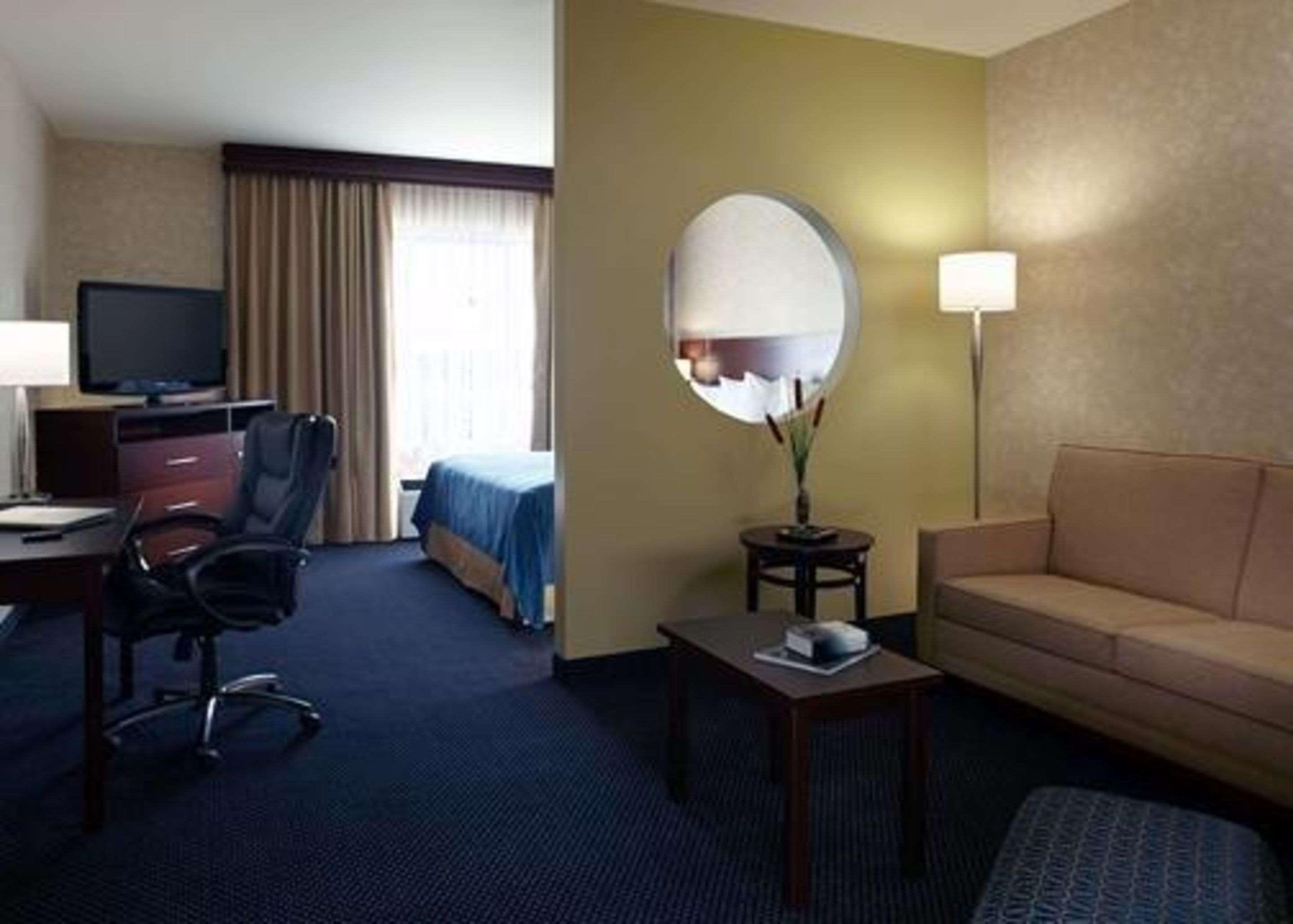 Quality Inn & Suites Brossard Dış mekan fotoğraf