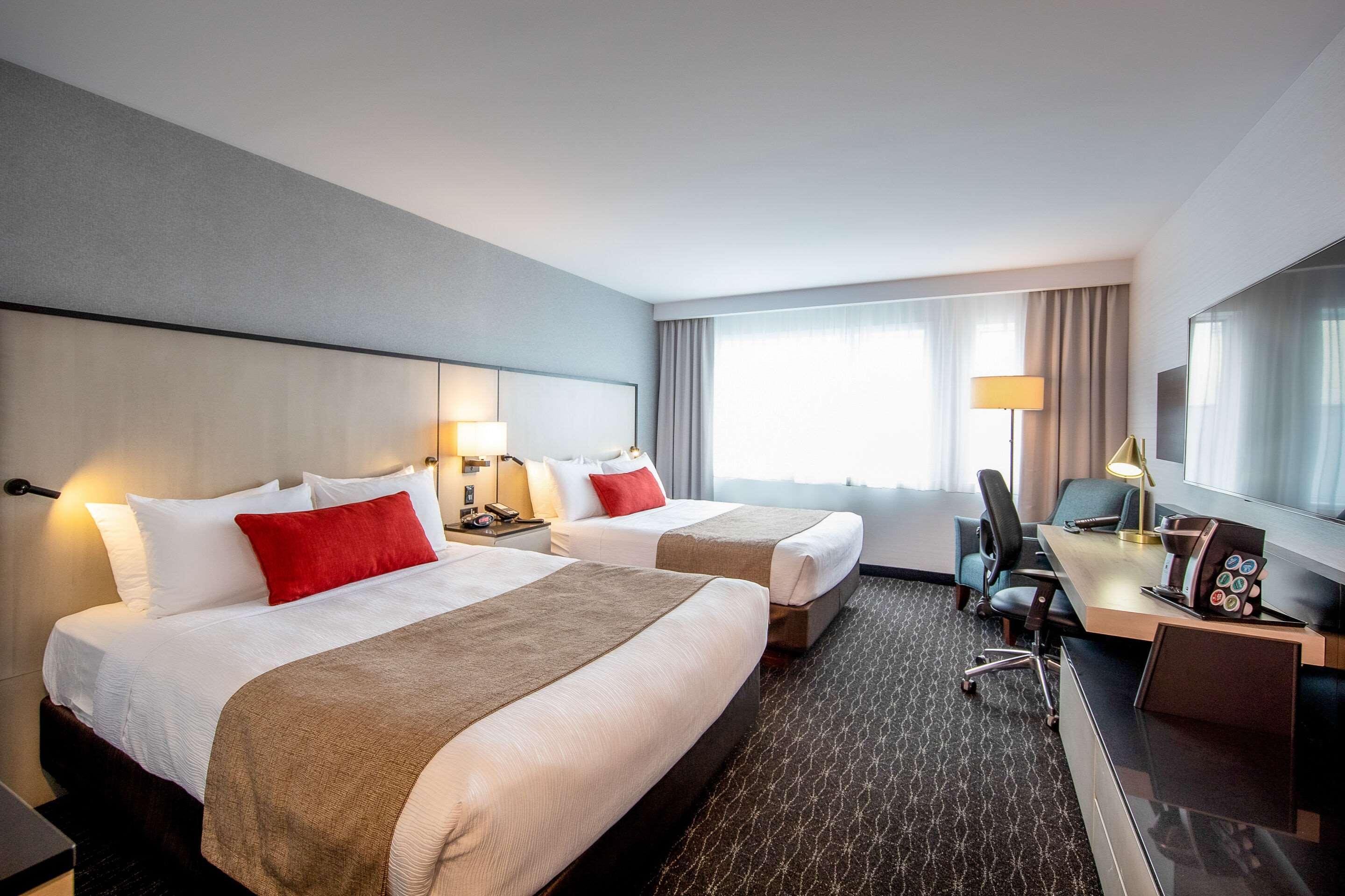 Quality Inn & Suites Brossard Dış mekan fotoğraf