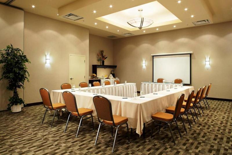 Quality Inn & Suites Brossard Dış mekan fotoğraf